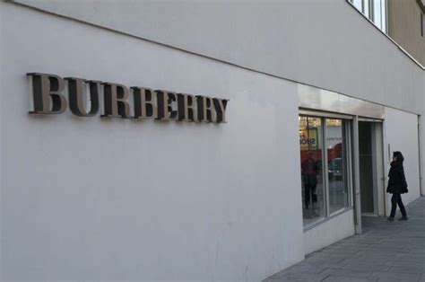 burberry outlet hackney sale